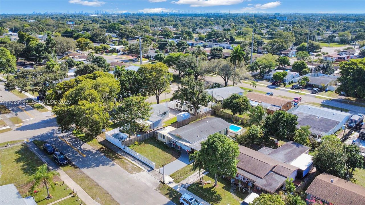 For Sale: $505,000 (4 beds, 2 baths, 1090 Square Feet)