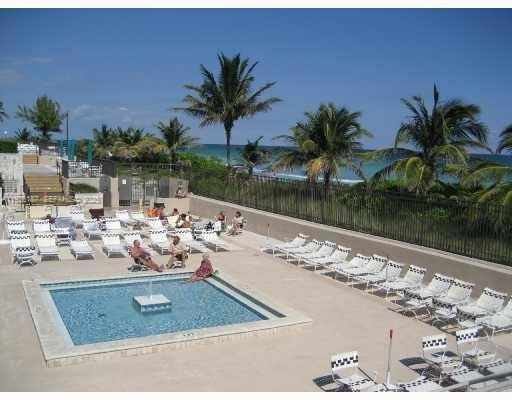 For Rent: $3,000 (2 beds, 1 baths, 870 Square Feet)