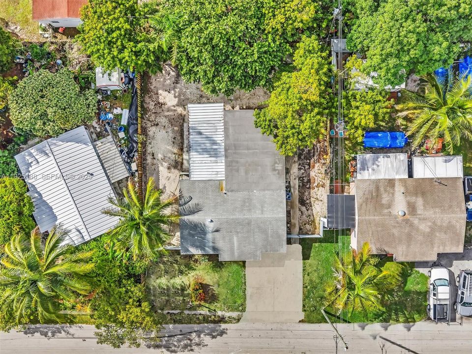 For Rent: $3,050 (3 beds, 2 baths, 1299 Square Feet)