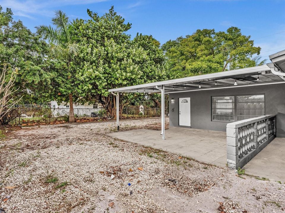 For Rent: $3,050 (3 beds, 2 baths, 1299 Square Feet)