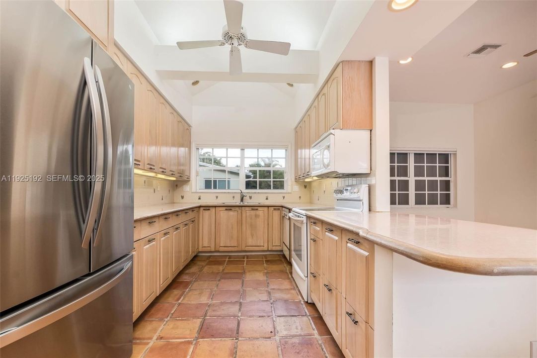 For Sale: $1,200,000 (4 beds, 3 baths, 3350 Square Feet)