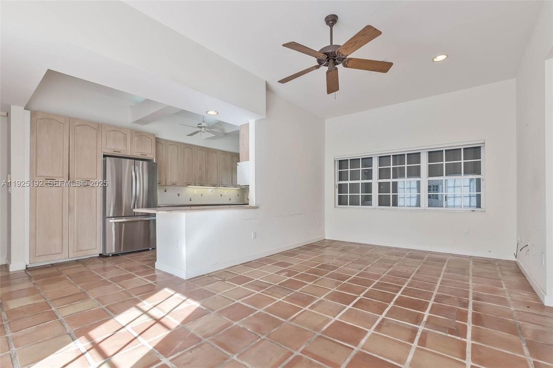 For Sale: $1,200,000 (4 beds, 3 baths, 3350 Square Feet)