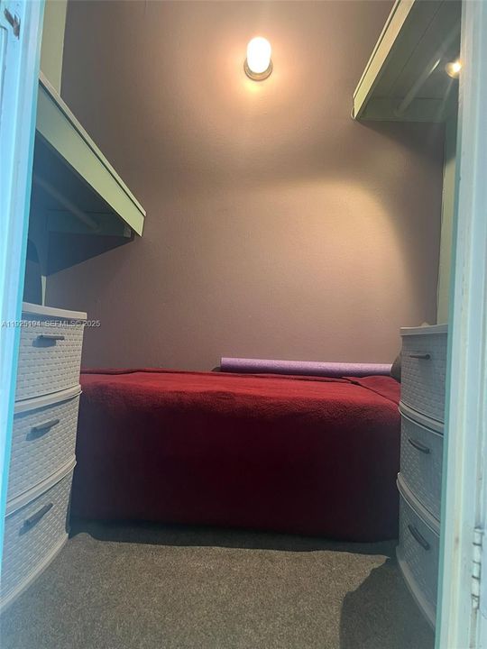 待售: $239,900 (0 贝兹, 1 浴室, 545 平方英尺)