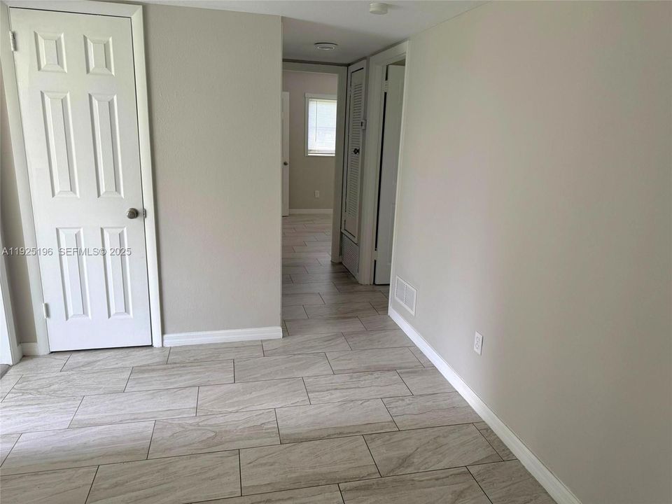 В аренду: $1,700 (3 спален, 2 ванн, 1489 Квадратных фут)