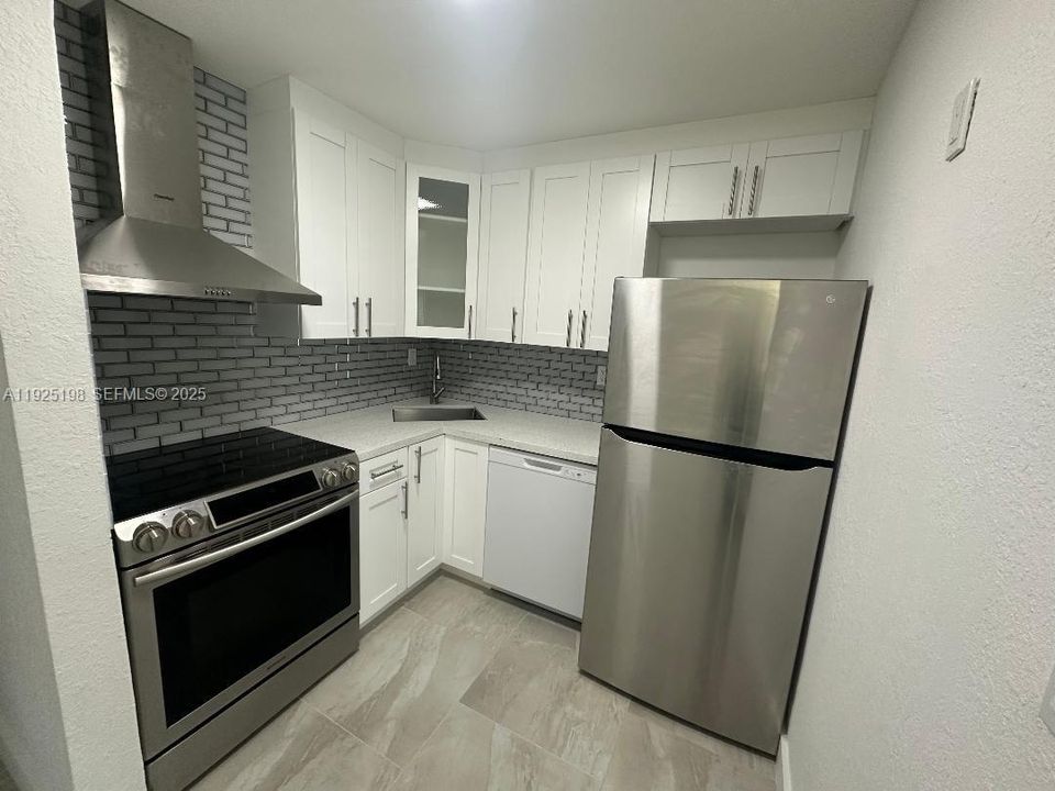 For Rent: $2,950 (3 beds, 2 baths, 0 Square Feet)