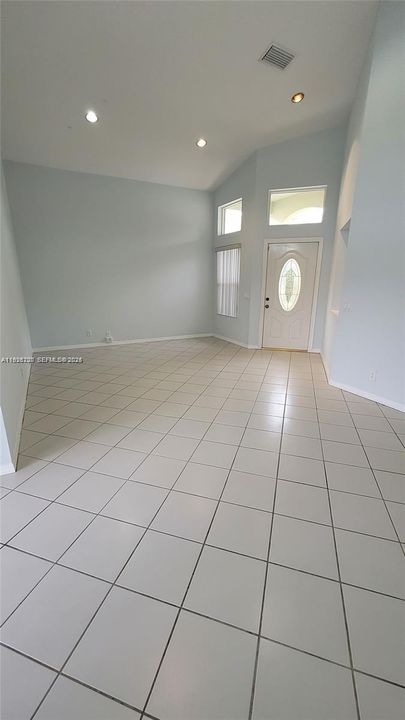 For Sale: $665,000 (3 beds, 2 baths, 1505 Square Feet)