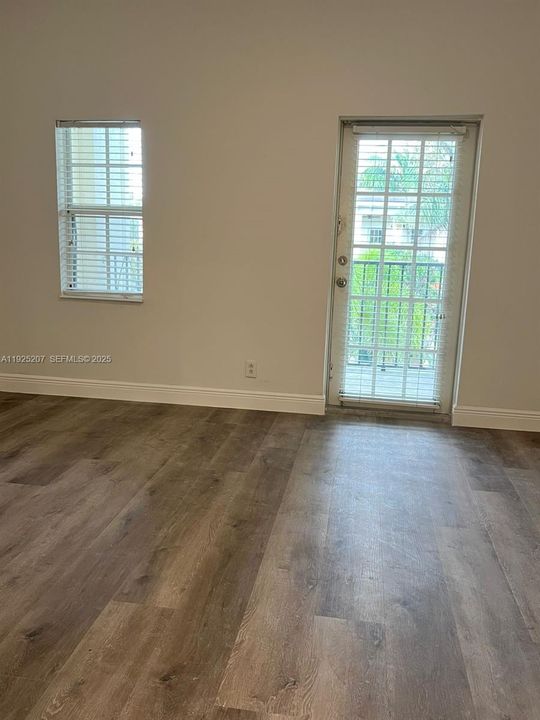 For Rent: $3,200 (3 beds, 2 baths, 2268 Square Feet)
