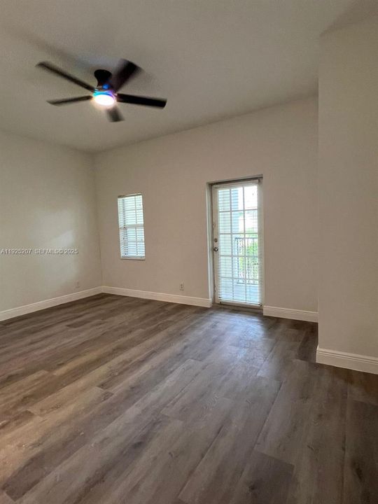 For Rent: $3,200 (3 beds, 2 baths, 2268 Square Feet)