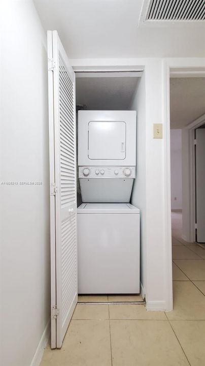 En Renta: $2,350 (2 camas, 2 baños, 859 Pies cuadrados)