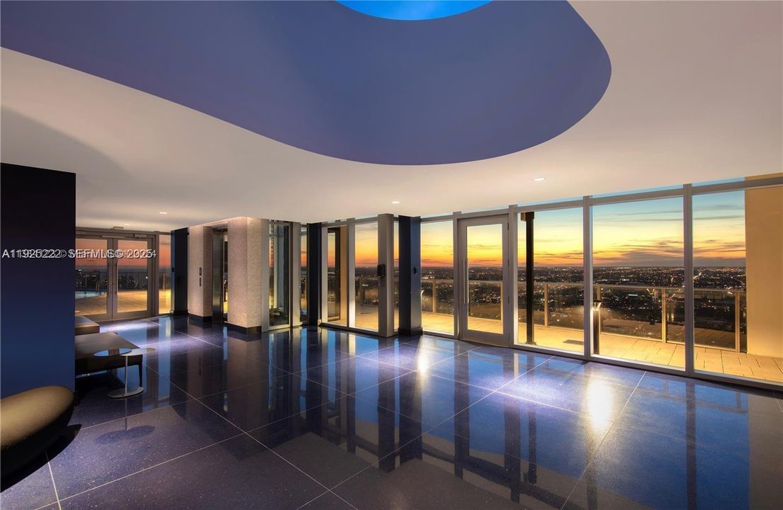 For Sale: $890,000 (2 beds, 3 baths, 1498 Square Feet)