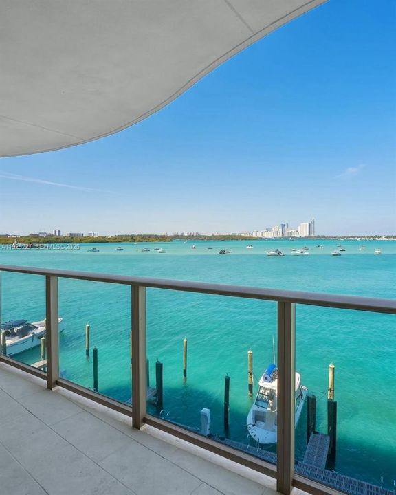 For Rent: $12,500 (2 beds, 3 baths, 2109 Square Feet)