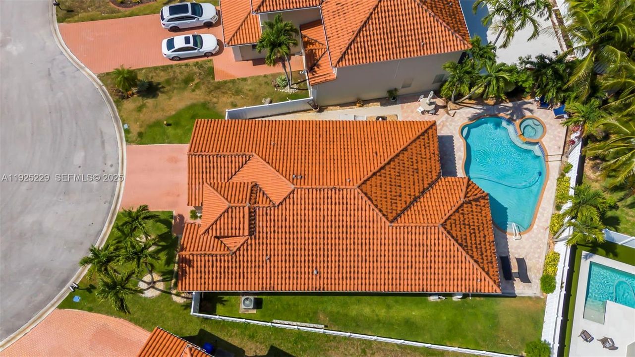 En Renta: $4,750 (3 camas, 3 baños, 1998 Pies cuadrados)