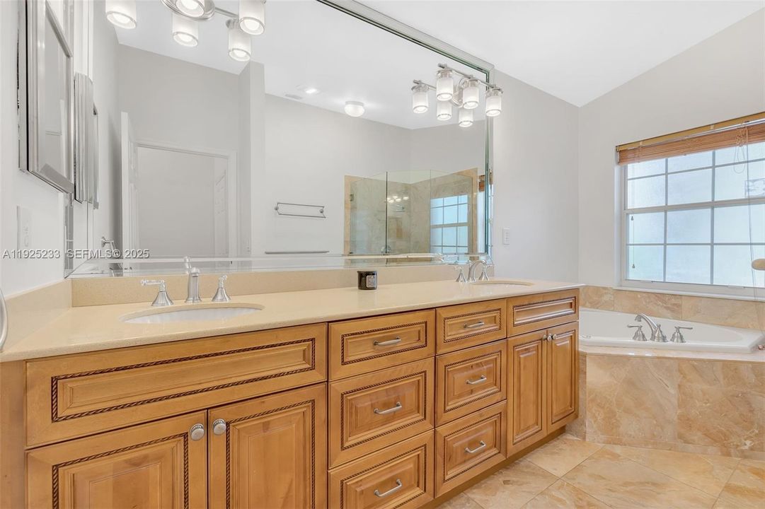 For Sale: $738,900 (4 beds, 2 baths, 2098 Square Feet)