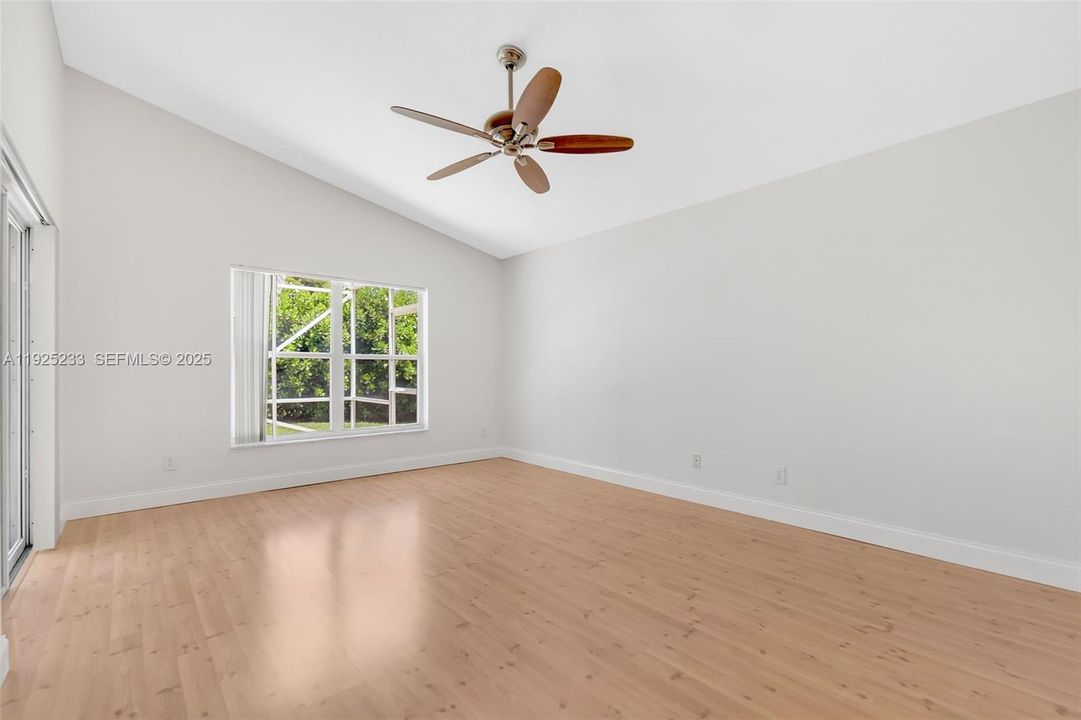 For Sale: $738,900 (4 beds, 2 baths, 2098 Square Feet)