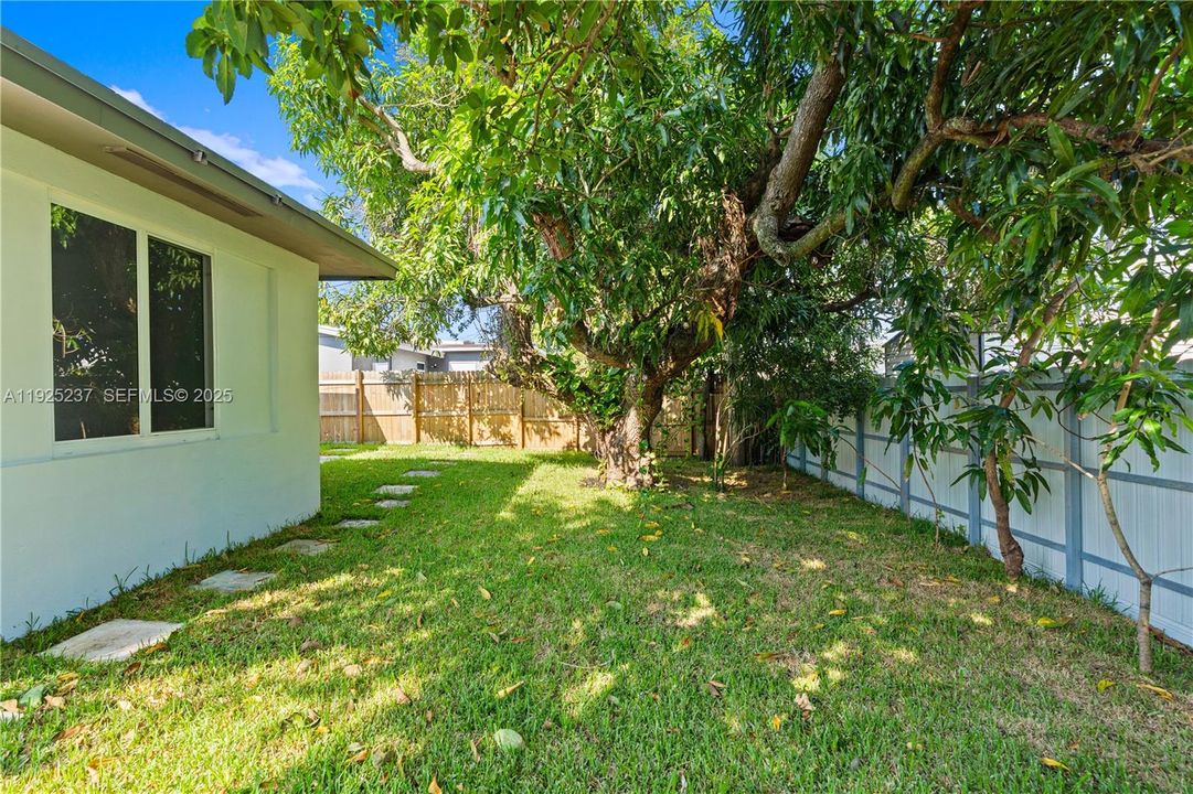 待售: $489,000 (3 贝兹, 2 浴室, 1299 平方英尺)