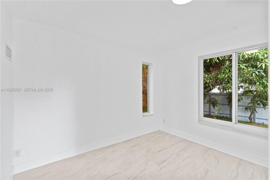 待售: $489,000 (3 贝兹, 2 浴室, 1299 平方英尺)