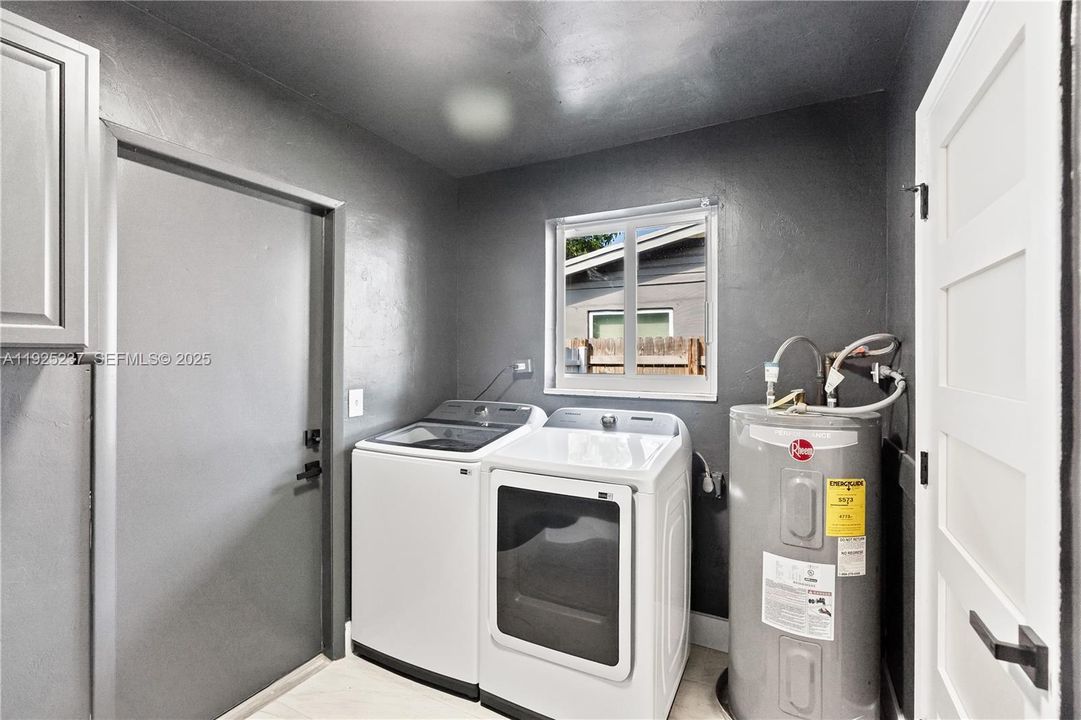 待售: $489,000 (3 贝兹, 2 浴室, 1299 平方英尺)