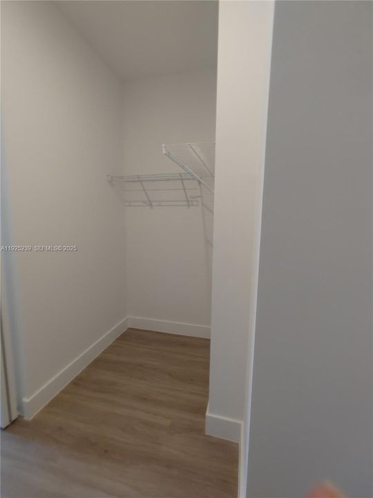 В аренду: $2,600 (3 спален, 2 ванн, 1718 Квадратных фут)