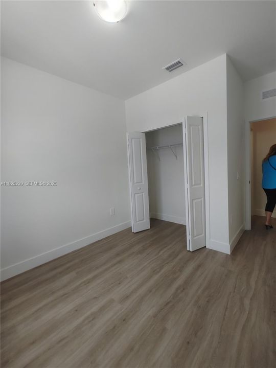 В аренду: $2,600 (3 спален, 2 ванн, 1718 Квадратных фут)