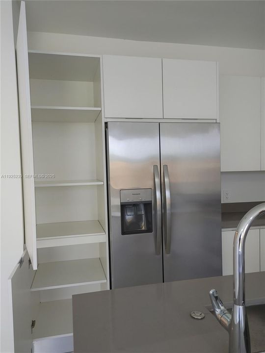 В аренду: $2,600 (3 спален, 2 ванн, 1718 Квадратных фут)