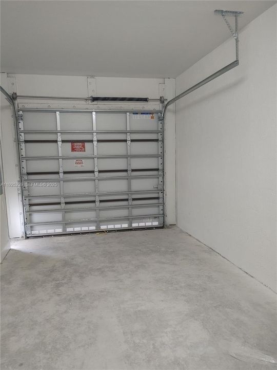 В аренду: $2,600 (3 спален, 2 ванн, 1718 Квадратных фут)