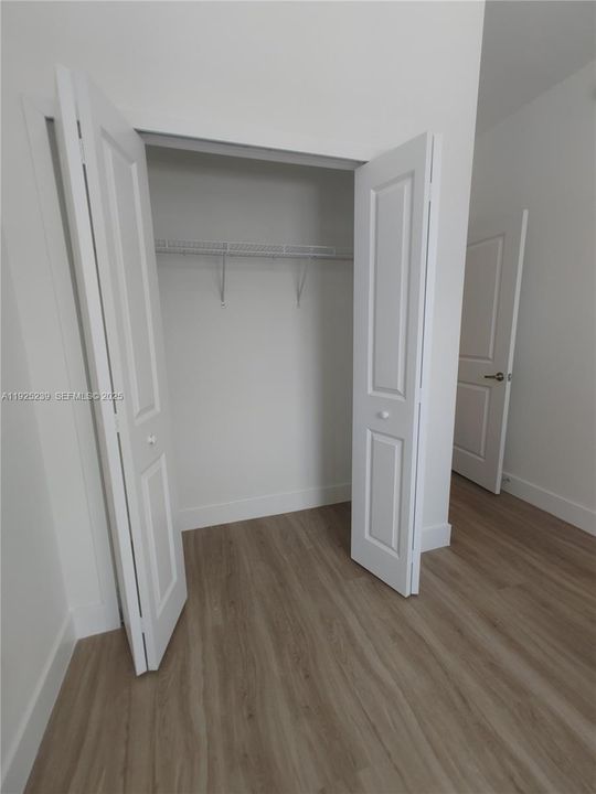 В аренду: $2,600 (3 спален, 2 ванн, 1718 Квадратных фут)