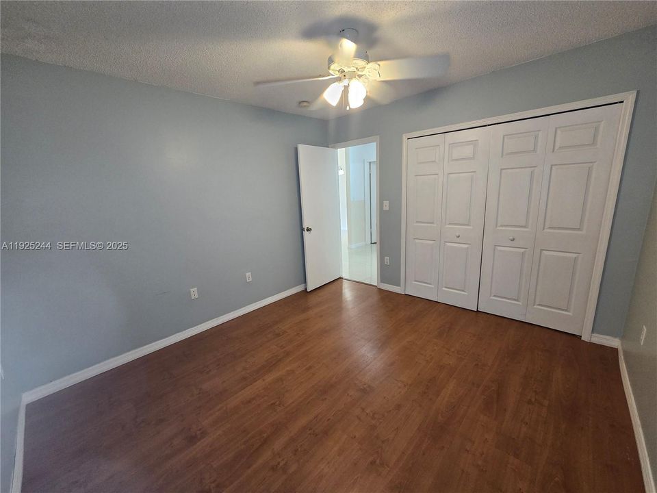 For Rent: $3,500 (3 beds, 2 baths, 1561 Square Feet)