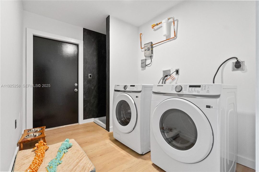 En Renta: $3,350 (3 camas, 2 baños, 1458 Pies cuadrados)