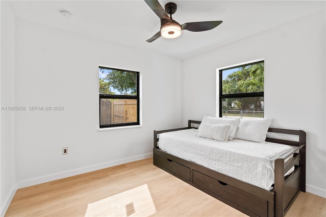 En Renta: $3,350 (3 camas, 2 baños, 1458 Pies cuadrados)