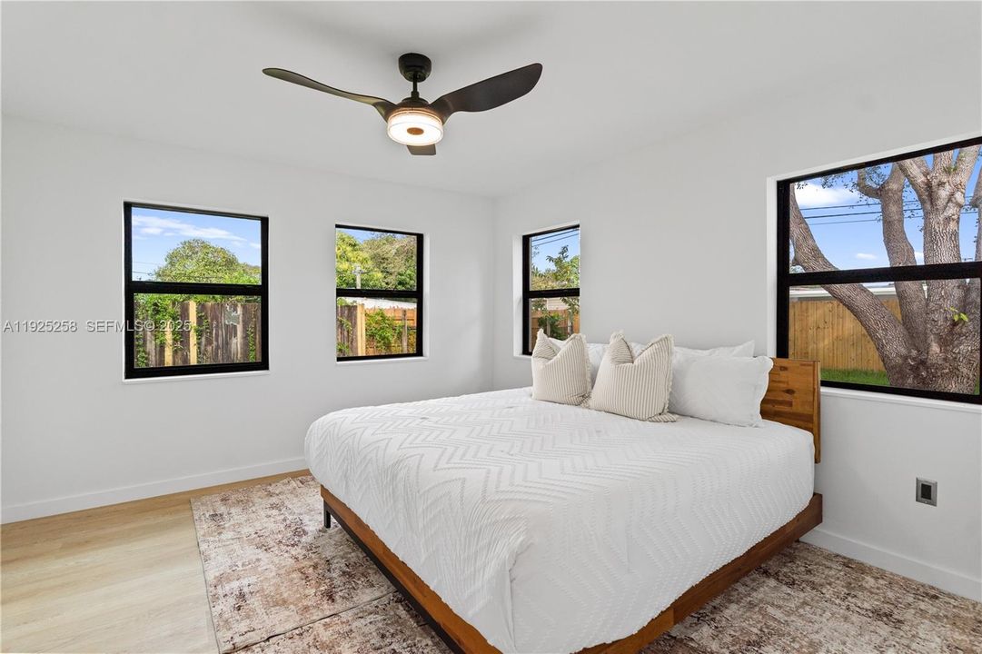 En Renta: $3,350 (3 camas, 2 baños, 1458 Pies cuadrados)