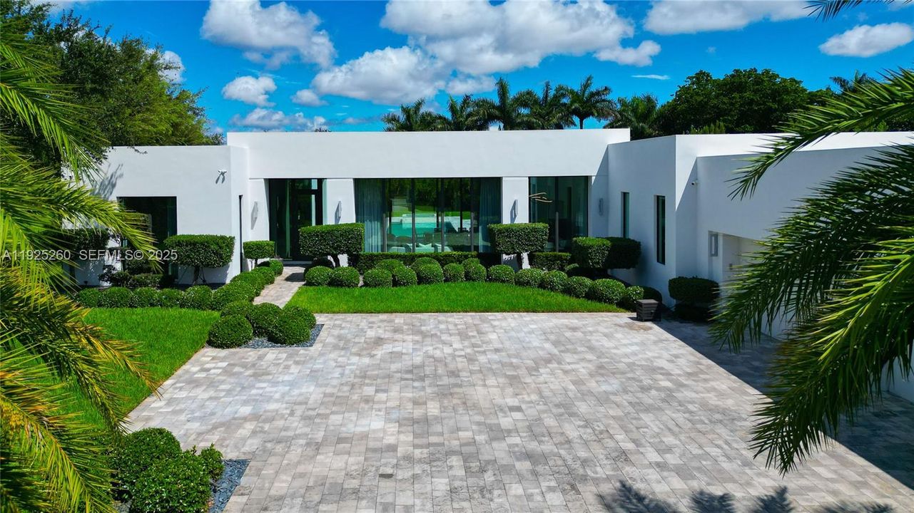 На продажу: $4,400,000 (5 спален, 6 ванн, 5532 Квадратных фут)