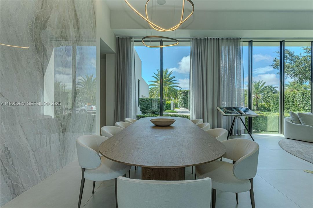 На продажу: $4,400,000 (5 спален, 6 ванн, 5532 Квадратных фут)