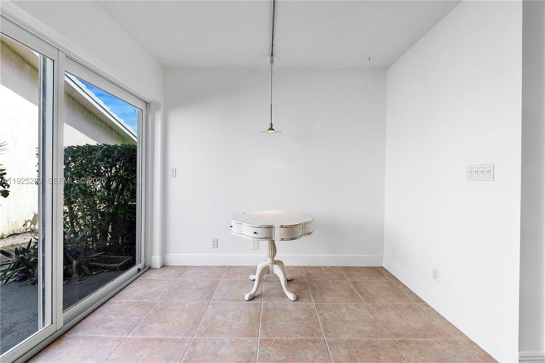 На продажу: $629,900 (3 спален, 2 ванн, 1658 Квадратных фут)