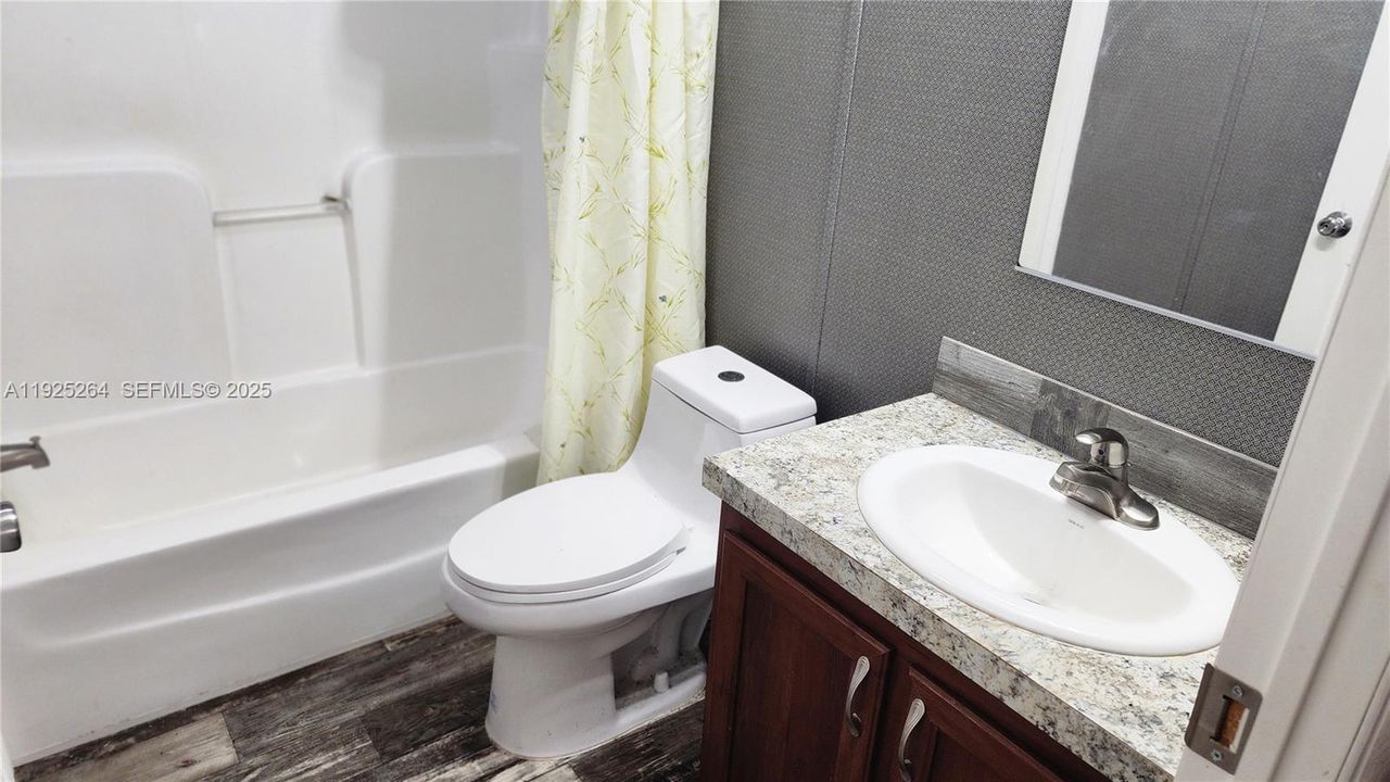 На продажу: $90,000 (3 спален, 2 ванн, 0 Квадратных фут)