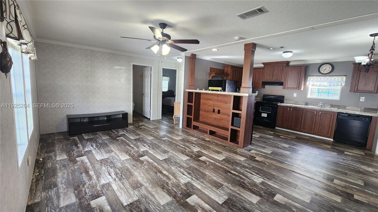 На продажу: $90,000 (3 спален, 2 ванн, 0 Квадратных фут)