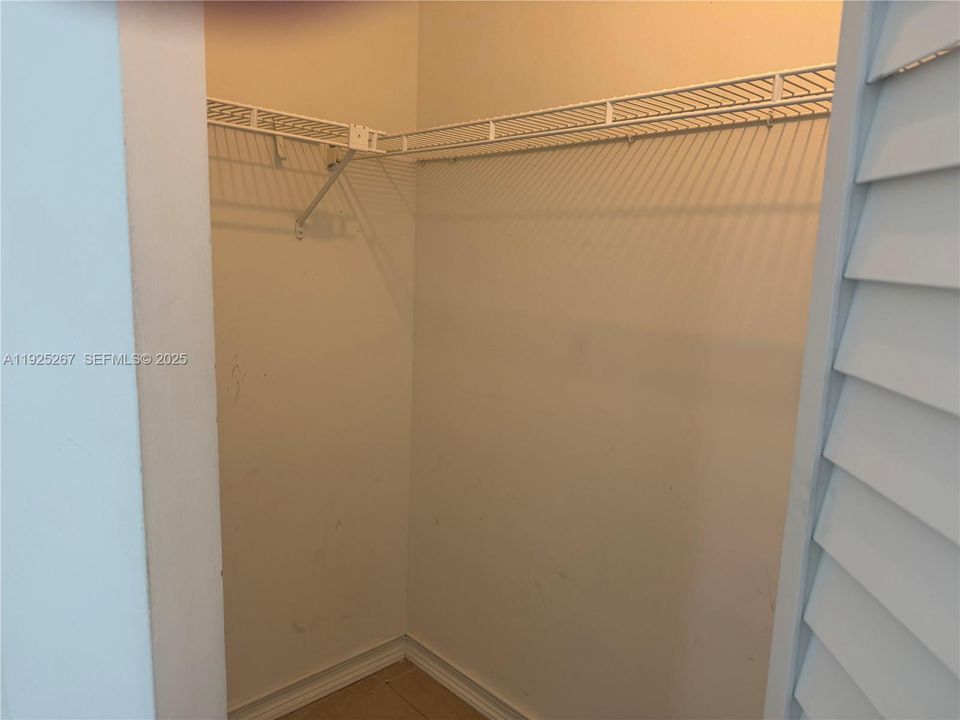 For Rent: $2,250 (2 beds, 2 baths, 859 Square Feet)