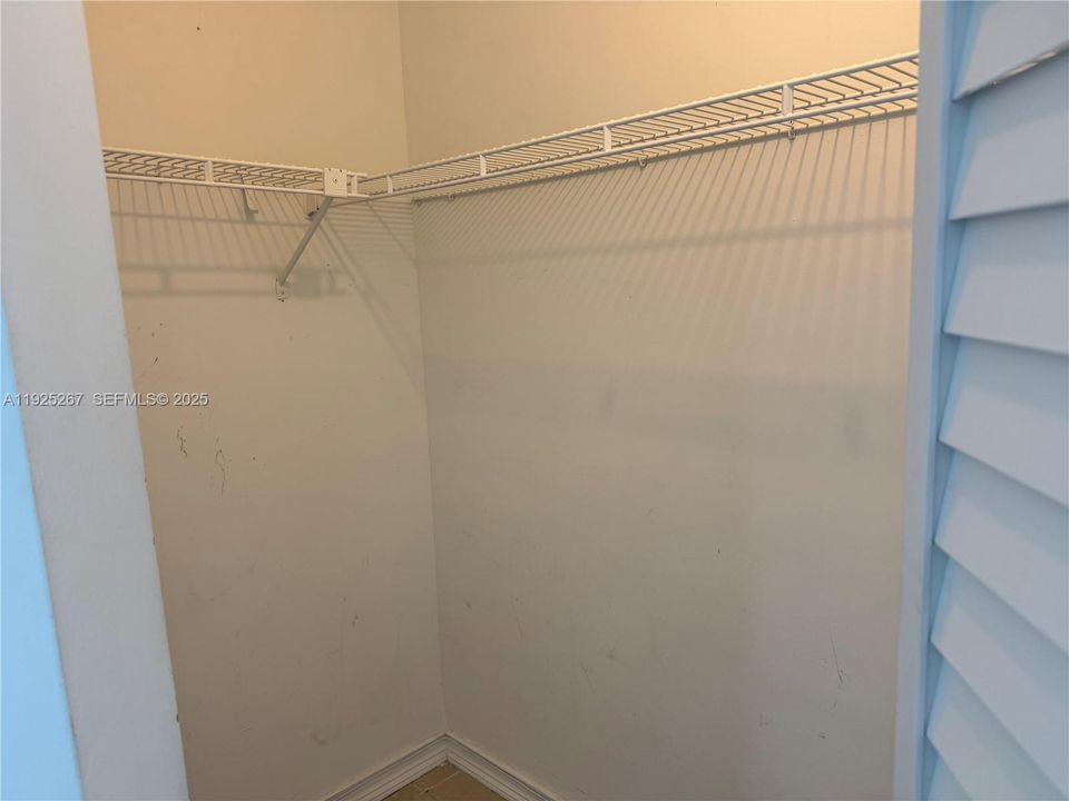 For Rent: $2,250 (2 beds, 2 baths, 859 Square Feet)