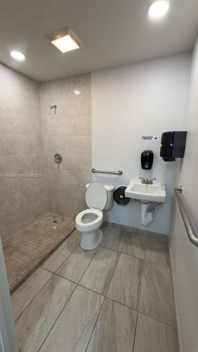 En Renta: $4,100 (0 camas, 0 baños, 0 Pies cuadrados)