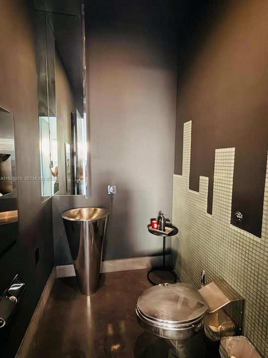 En Renta: $14,000 (4 camas, 3 baños, 3200 Pies cuadrados)