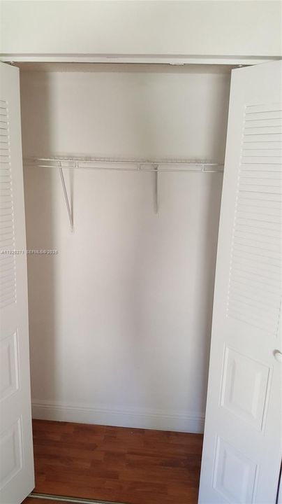 На продажу: $310,000 (1 спален, 1 ванн, 907 Квадратных фут)