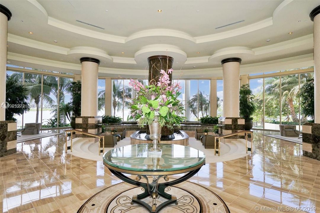 For Sale: $950,000 (2 beds, 2 baths, 1910 Square Feet)