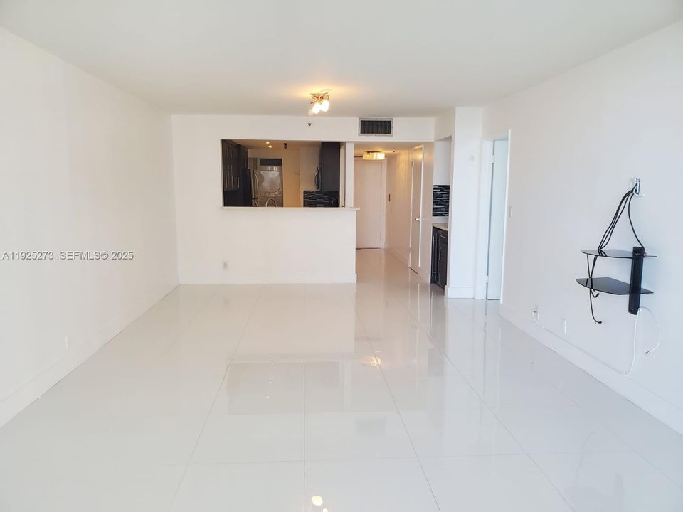 En Renta: $3,600 (1 camas, 1 baños, 1091 Pies cuadrados)