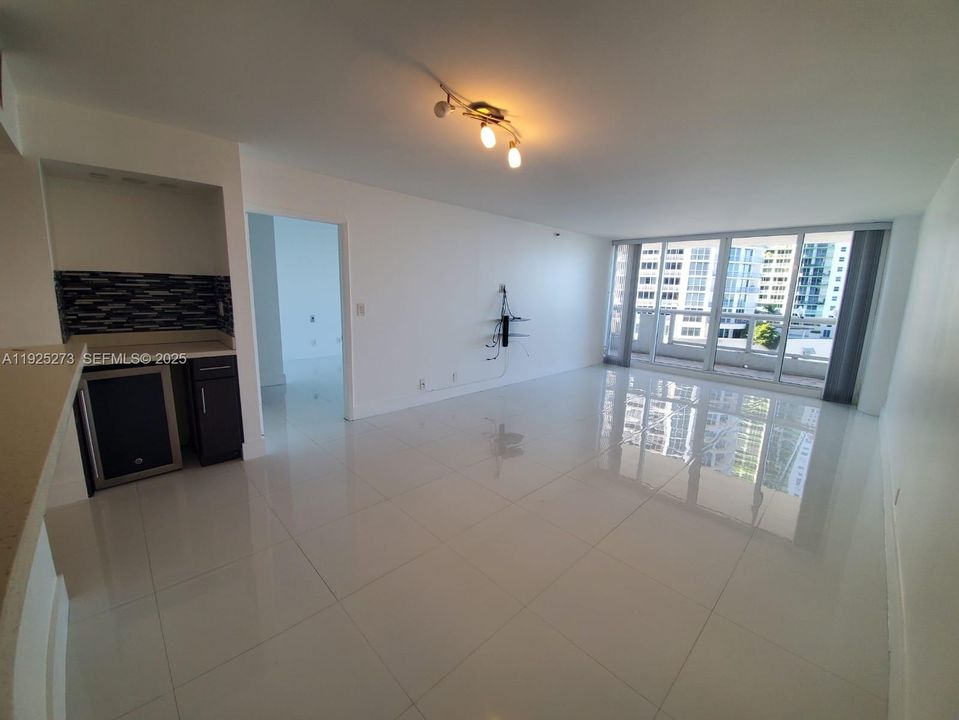 En Renta: $3,600 (1 camas, 1 baños, 1091 Pies cuadrados)