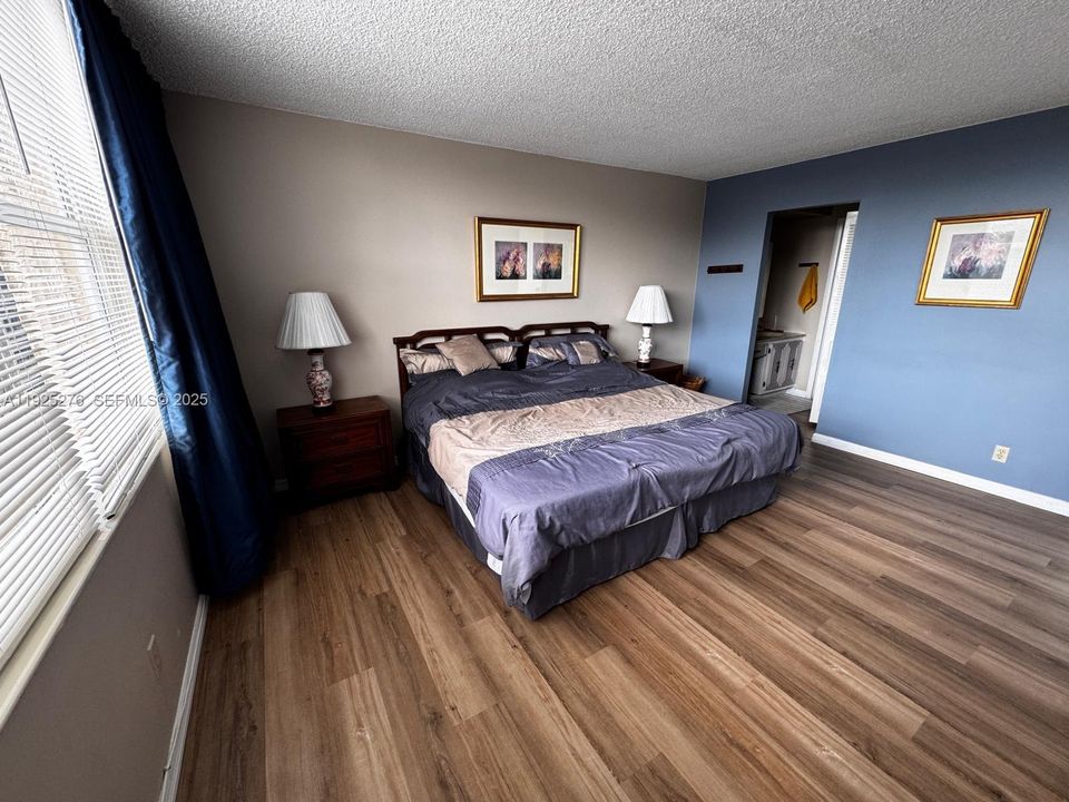 For Rent: $1,875 (2 beds, 2 baths, 1100 Square Feet)