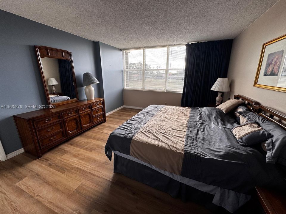 For Rent: $1,875 (2 beds, 2 baths, 1100 Square Feet)