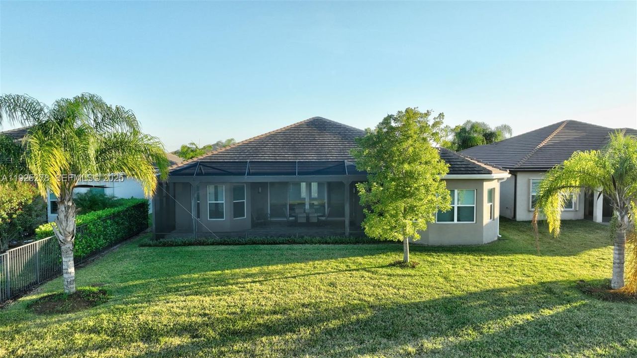 На продажу: $975,000 (3 спален, 3 ванн, 3108 Квадратных фут)