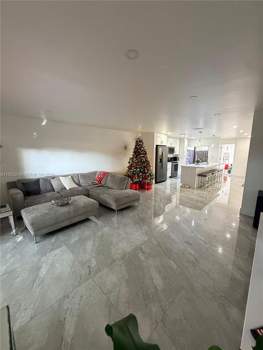 For Rent: $3,000 (3 beds, 2 baths, 1451 Square Feet)