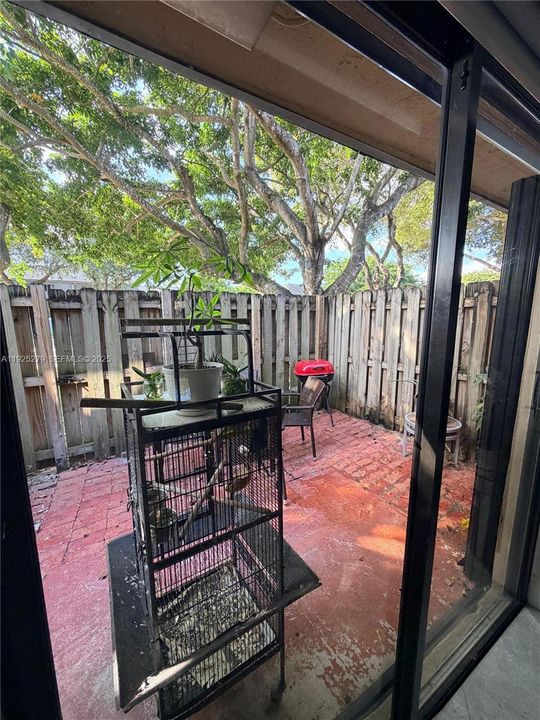 For Rent: $3,000 (3 beds, 2 baths, 1451 Square Feet)