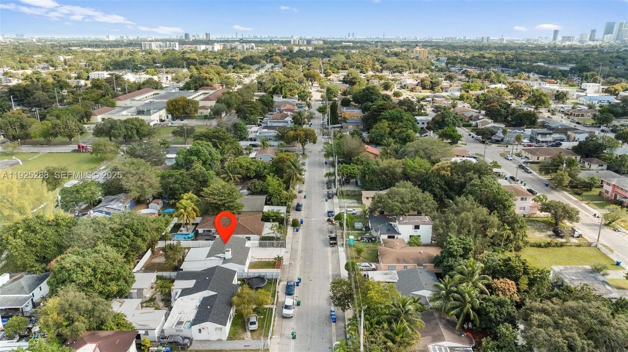 For Sale: $565,000 (4 beds, 3 baths, 1563 Square Feet)