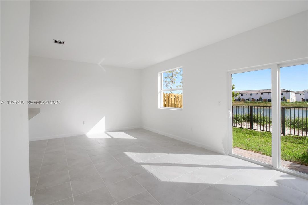 For Rent: $3,200 (4 beds, 2 baths, 1828 Square Feet)